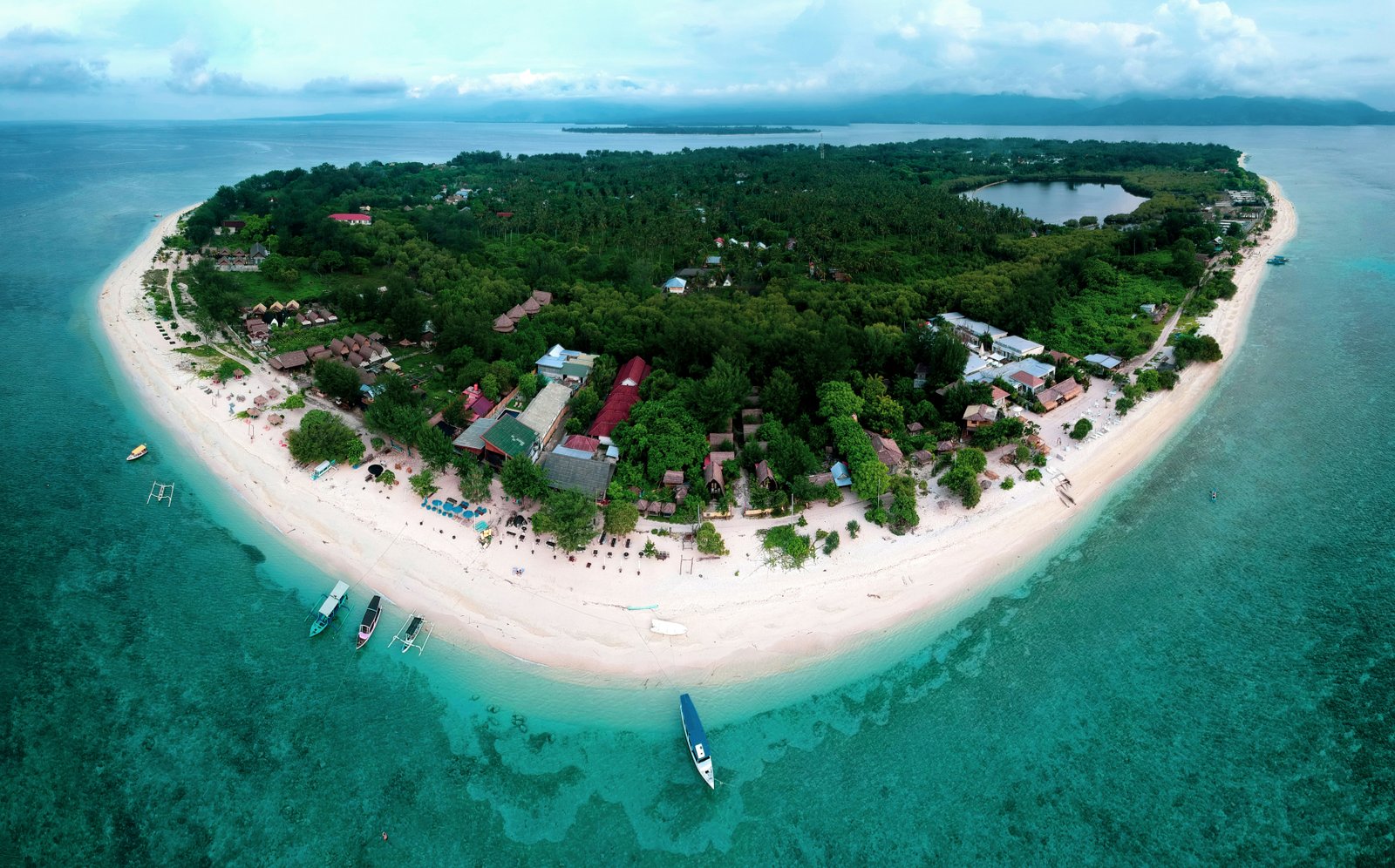 Gili Nanggu Island Hopping Tour photo 4