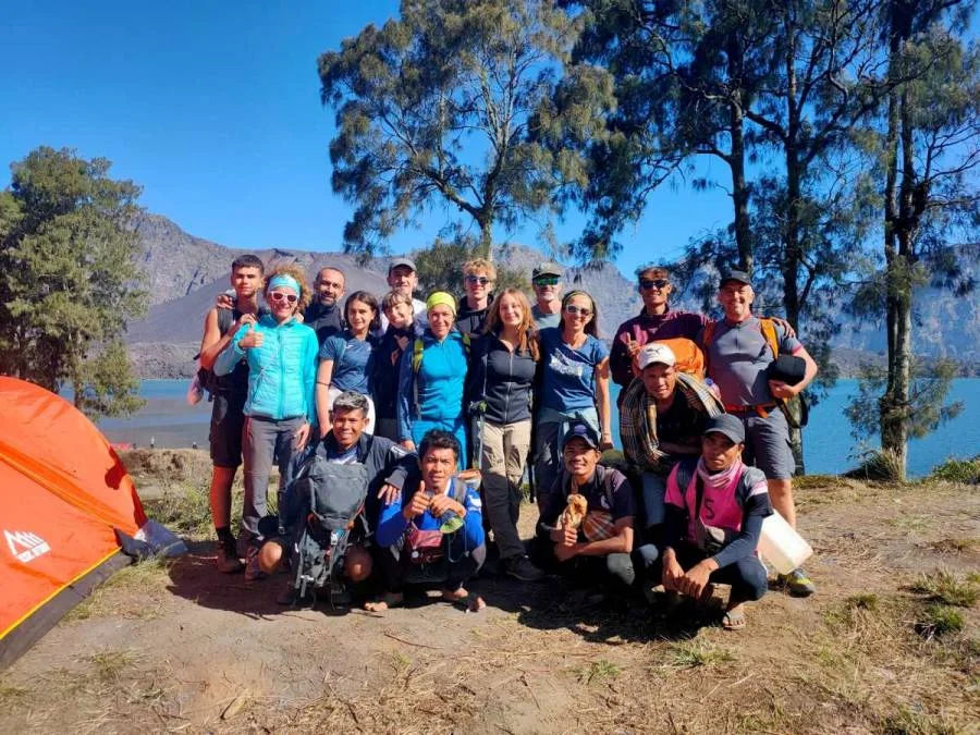4D3N Mount Rinjani Trek – Summit & Lake via Sembalun