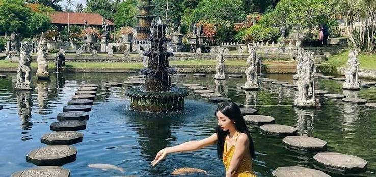 Gate of Heaven Tour photo 5