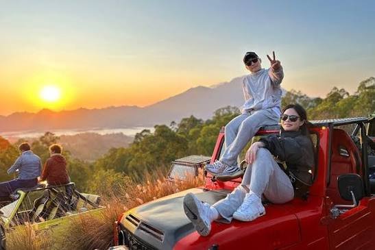 Mount Batur Jeep Sunrise & Hot Spring Tour