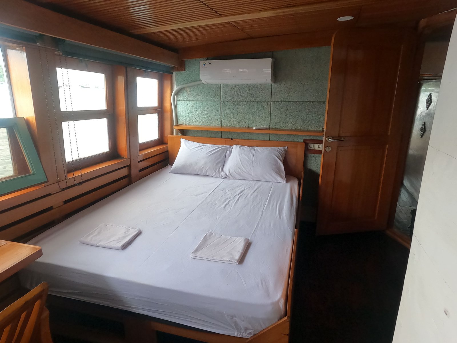 Sehat Elona Phinisi – Lombok to Labuan Bajo Sailing Trip 4 Days 3 Nights photo 2