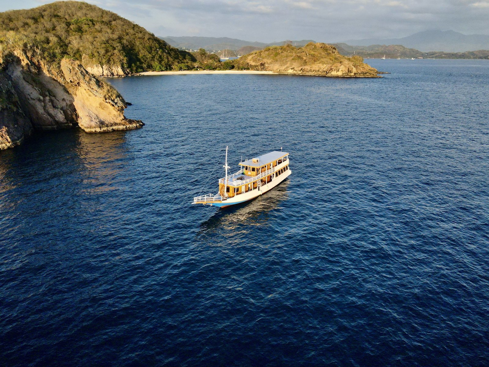 New Pandawa Phinisi – Labuan Bajo Sailing Trip 3D2N