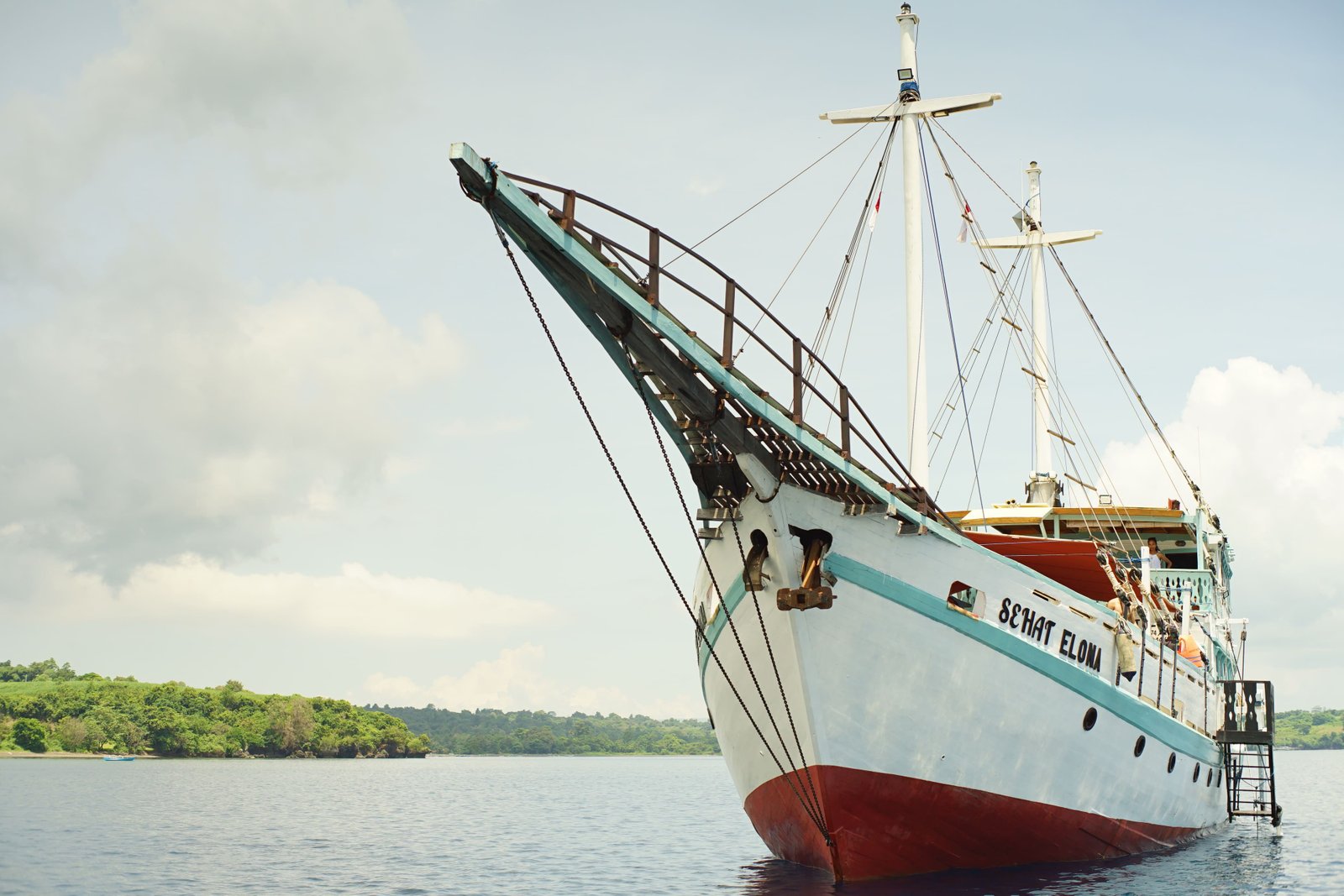 Sehat Elona Phinisi – Lombok to Labuan Bajo Sailing Trip 4 Days 3 Nights